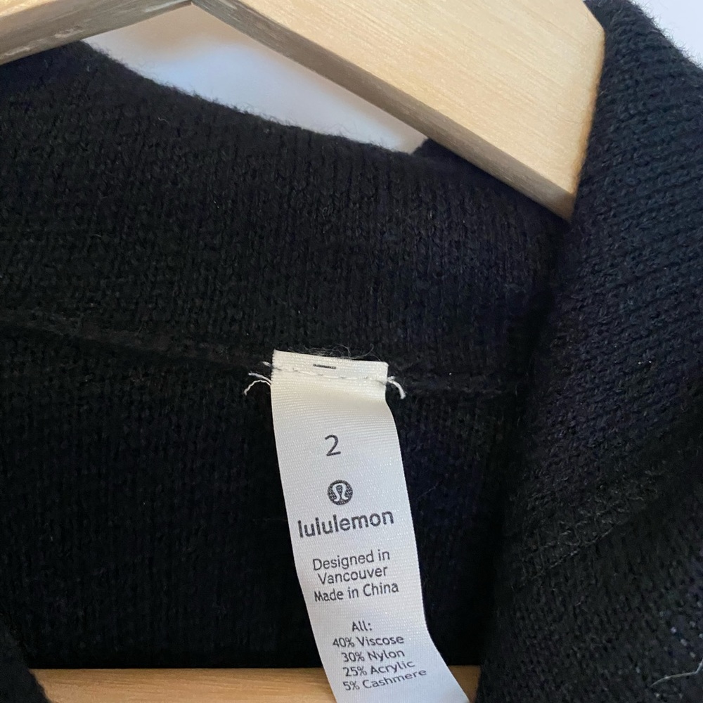 Sweater - Picture 3 of 3